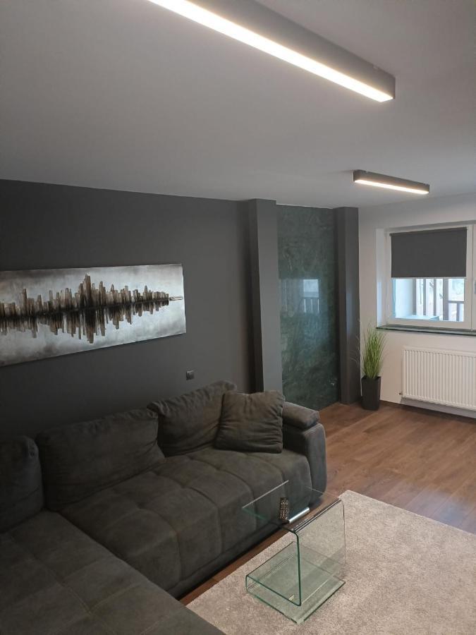 New Apartment Apartament Modern Recent Construit Modern Ujepitesu Tarsashazi Lakresz Miercurea Ciuc Dış mekan fotoğraf